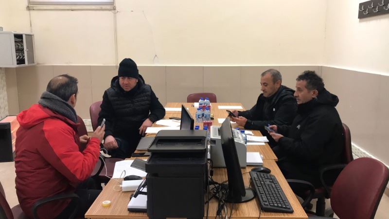 BAŞKAN AŞKIN TÖREN DEPREM BÖLGESİNDE