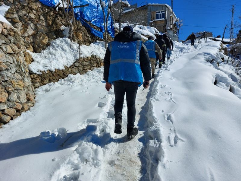 BAŞKAN AŞKIN TÖREN DEPREM BÖLGESİNDE