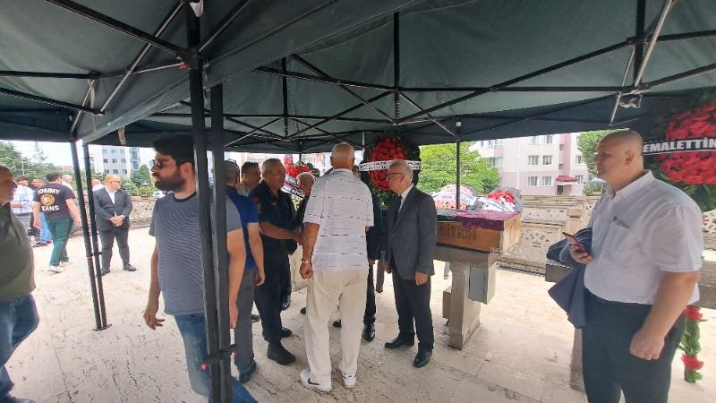 HAYRİYE GÜLESER ŞAHİN SON YOLCULUĞUNA UĞURLANDI