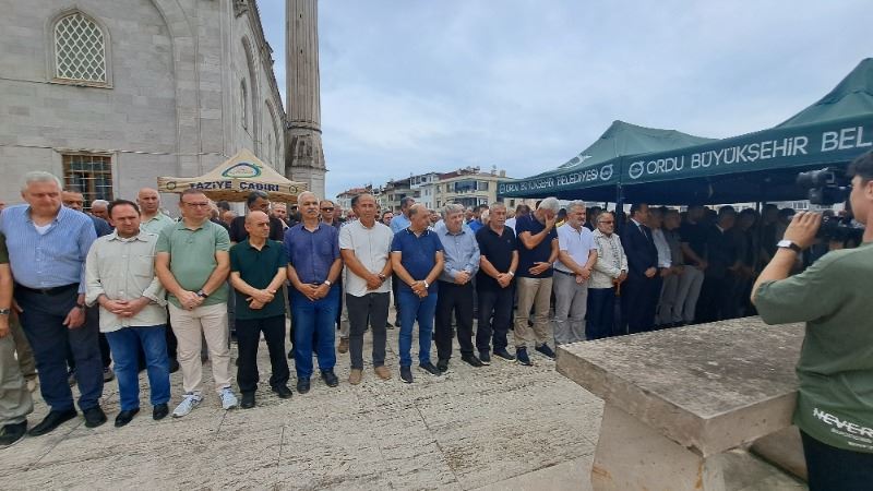 HAYRİYE GÜLESER ŞAHİN SON YOLCULUĞUNA UĞURLANDI