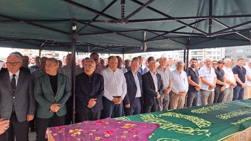 HAYRİYE GÜLESER ŞAHİN SON YOLCULUĞUNA UĞURLANDI