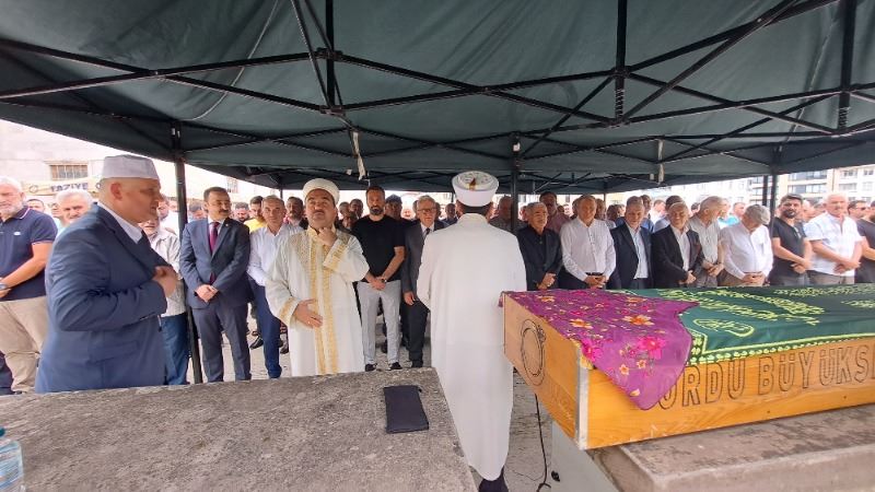 HAYRİYE GÜLESER ŞAHİN SON YOLCULUĞUNA UĞURLANDI