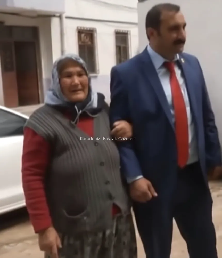 Hikmet Akyürek vefat etti.