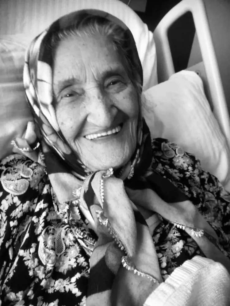 SABİHA BAYAR VEFAT ETTİ