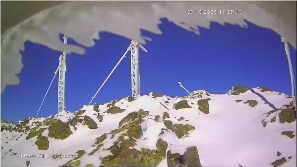 18 Şehri Kapsayan Telsiz Role İstasyonuna Yıldırım Düştü