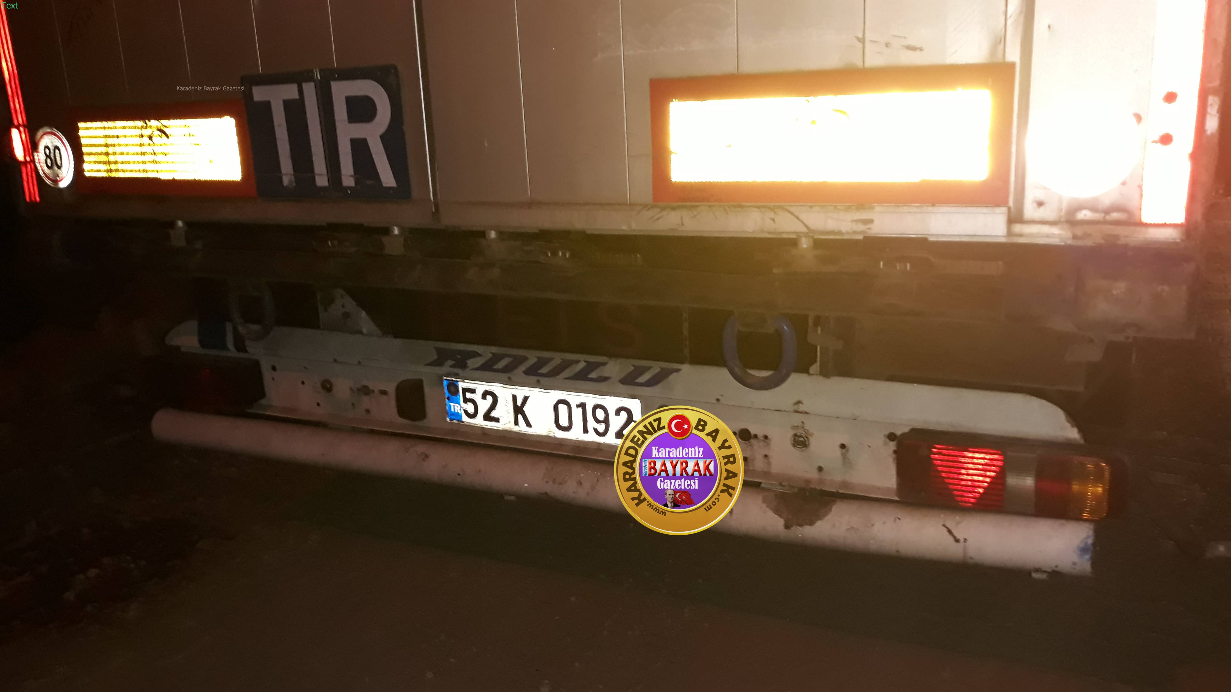 Ordu'da Tır'ın Lastikleri Kesildi