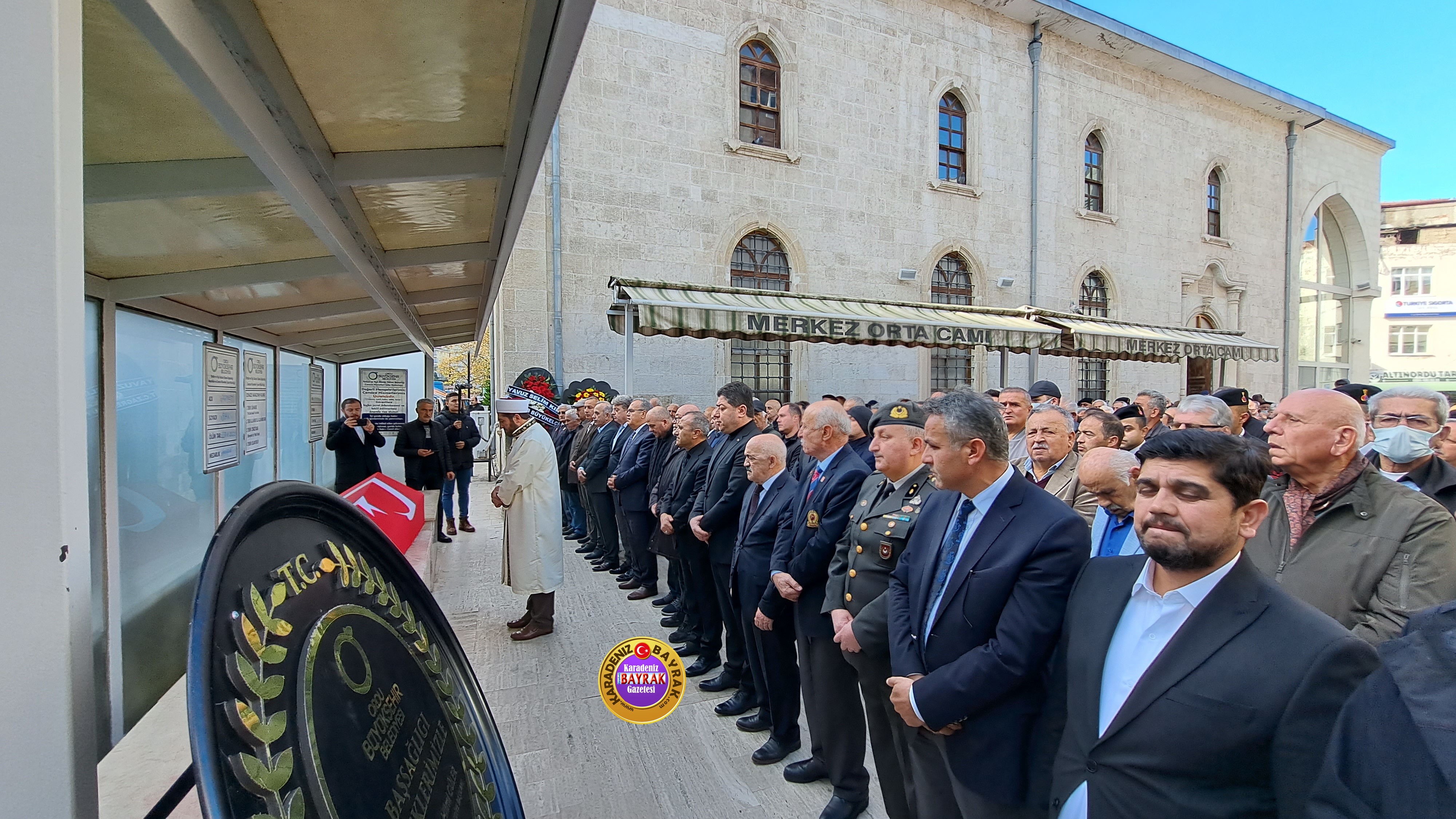 Kore gazisi Ahmet Pak toprağa verildi